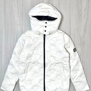 Majistic White and Red Puffer Jacket